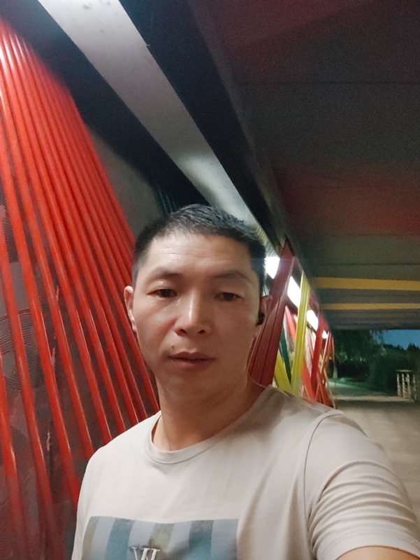 夜猫的第一张照片--鞍山相亲服务中心