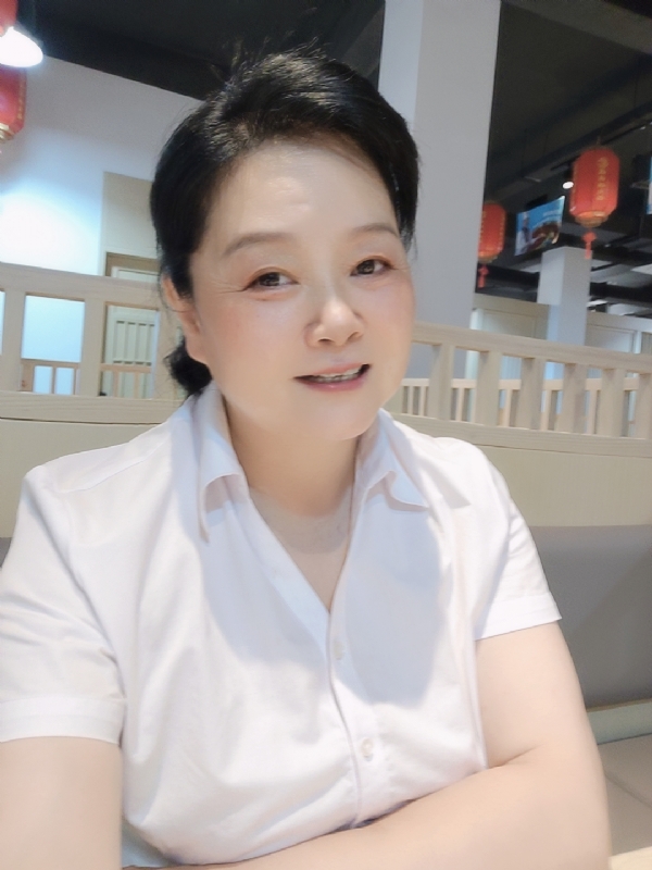 丁姐爱生活的第一张照片--鞍山相亲服务中心