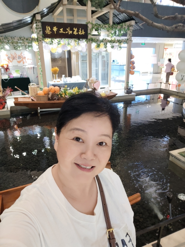 丁姐爱生活的第三张照片--鞍山相亲服务中心