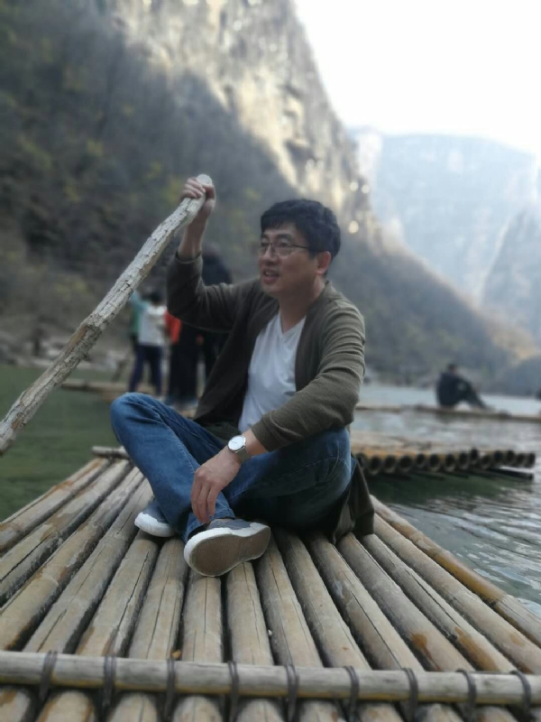 风被吹走了的第一张照片--鞍山相亲服务中心