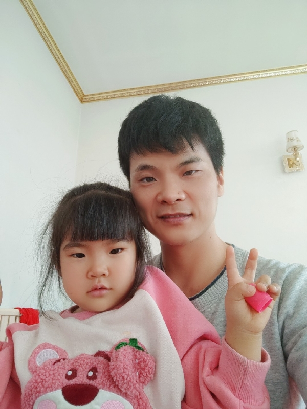 离异脱单的第一张照片--鞍山相亲服务中心