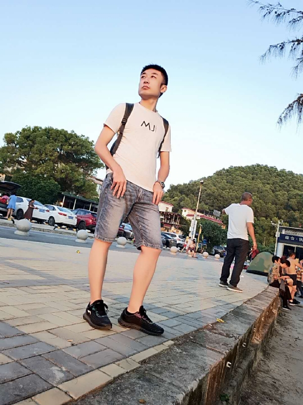 俊皓的第二张照片--鞍山相亲服务中心