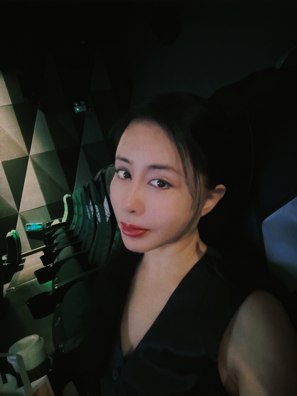 Moon的第一张照片--鞍山相亲服务中心