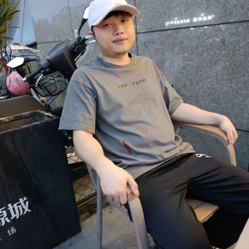 风吹半夏的第一张照片--鞍山相亲服务中心