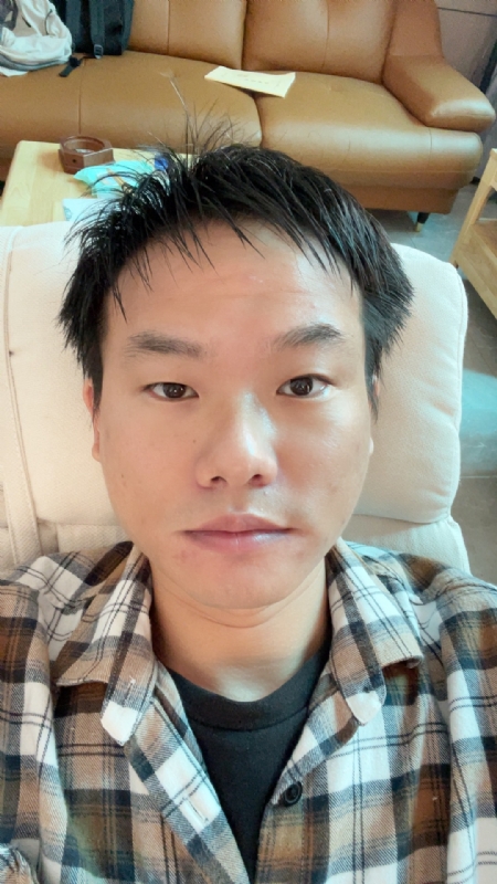 向日葵的第一张照片--鞍山相亲服务中心