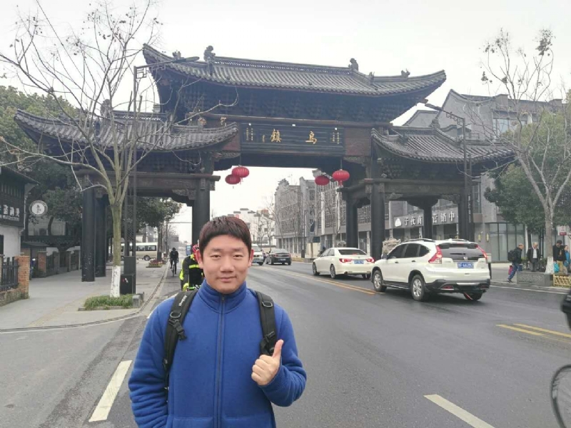 秋风秋雨的第一张照片--鞍山相亲服务中心