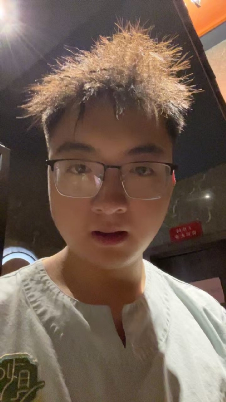 成熟稳重的男士的第一张照片--鞍山相亲服务中心