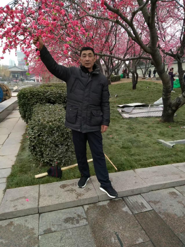 风雨的第一张照片--鞍山相亲服务中心