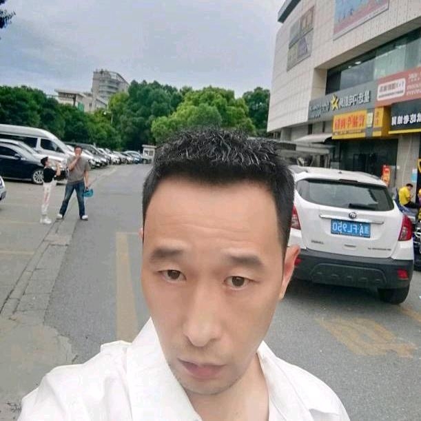 小林的第三张照片--鞍山相亲服务中心