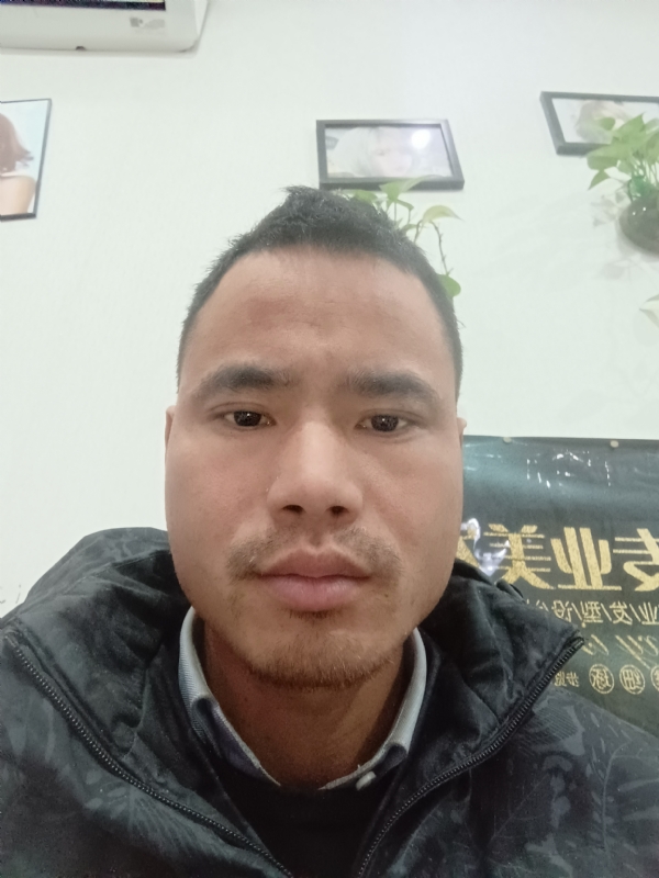 liuliyong的第一张照片--鞍山相亲服务中心