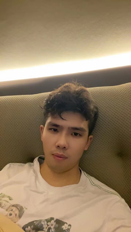 阿龙设计师的第一张照片--鞍山相亲服务中心