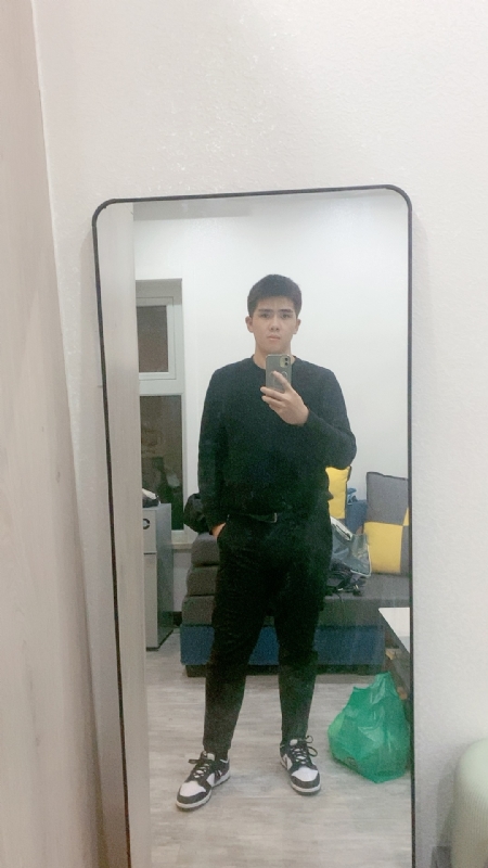 阿龙设计师的第二张照片--鞍山相亲服务中心