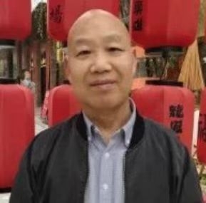 教师作家诗人的第一张照片--鞍山相亲服务中心