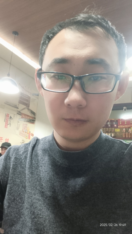 黑黑一笑的第一张照片--鞍山相亲服务中心