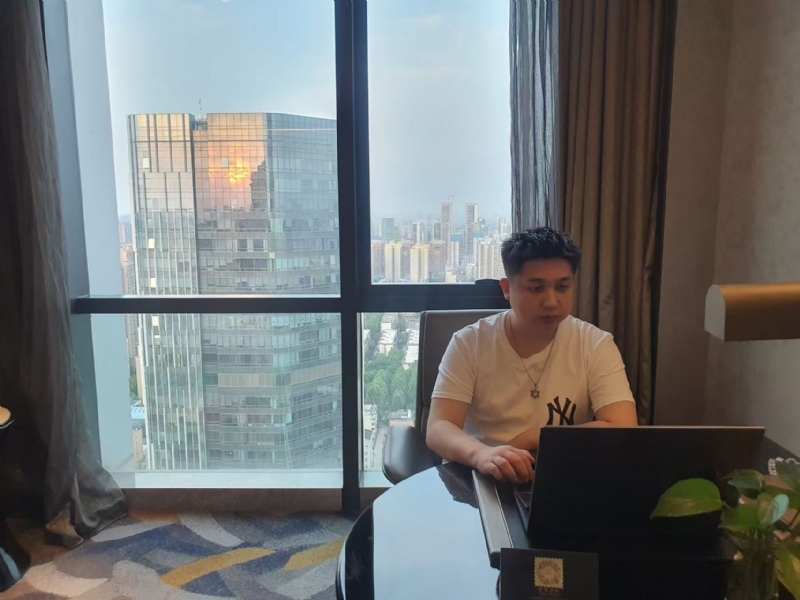 ying的第一张照片--鞍山相亲服务中心