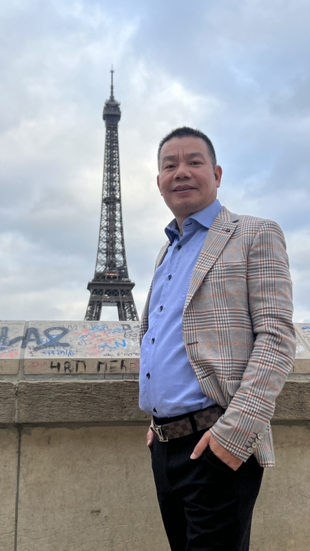 阳光灿烂的日子的第一张照片--鞍山相亲服务中心