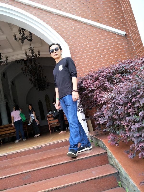 易进的第二张照片--鞍山相亲服务中心