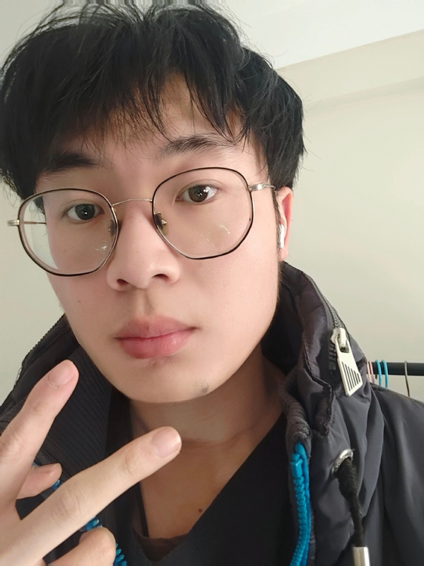 俊哒哒哒的第一张照片--鞍山相亲服务中心