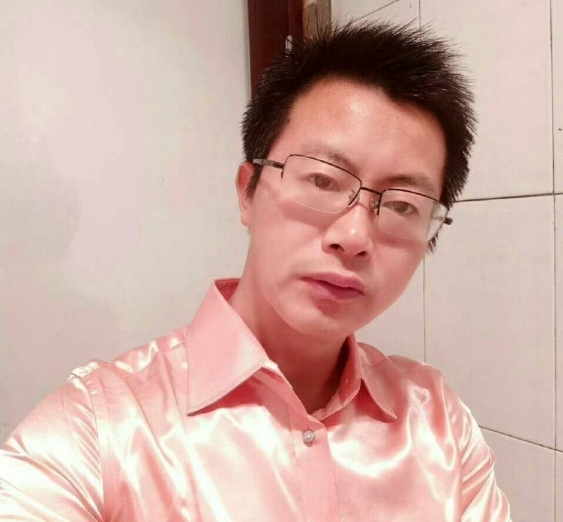 亮亮的第一张照片--鞍山相亲服务中心