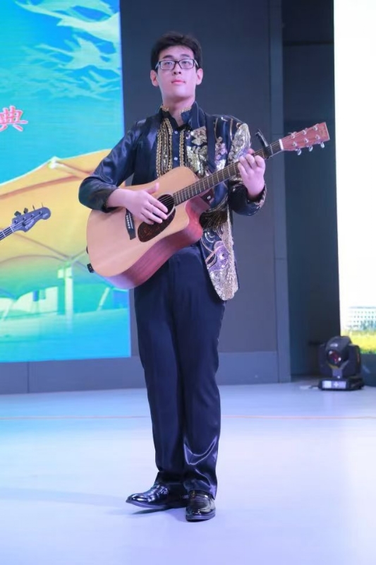 一叶知秋ZG的第一张照片--鞍山相亲服务中心