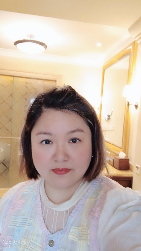 衎静玲瓏的第二张照片--鞍山相亲服务中心