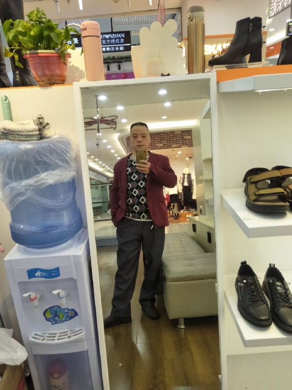 真诚征婚的第四张照片--鞍山相亲服务中心