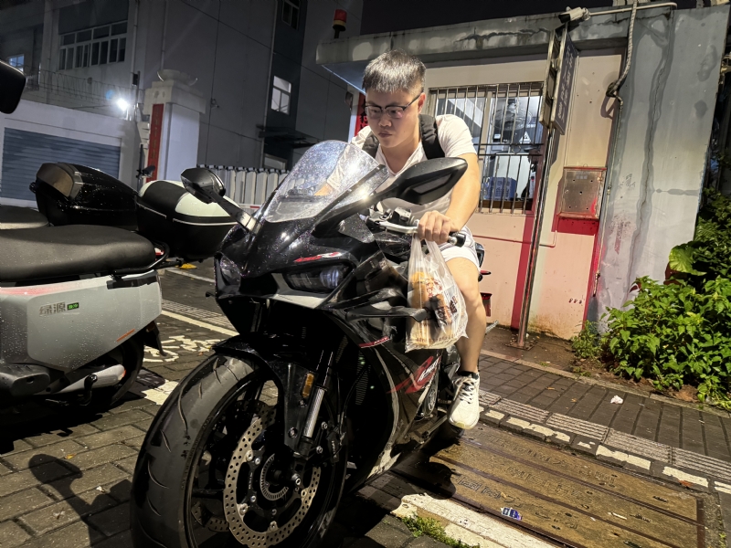 Uhiii的第一张照片--鞍山相亲服务中心