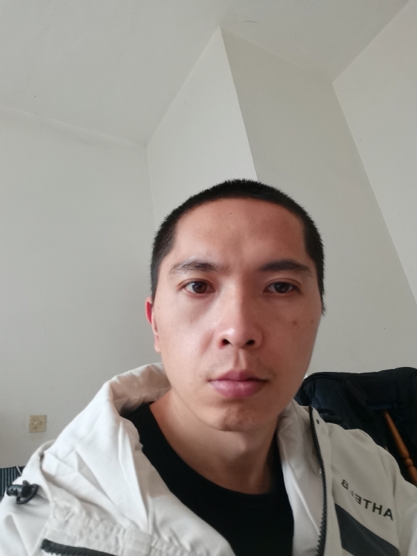 至诚的第一张照片--鞍山相亲服务中心