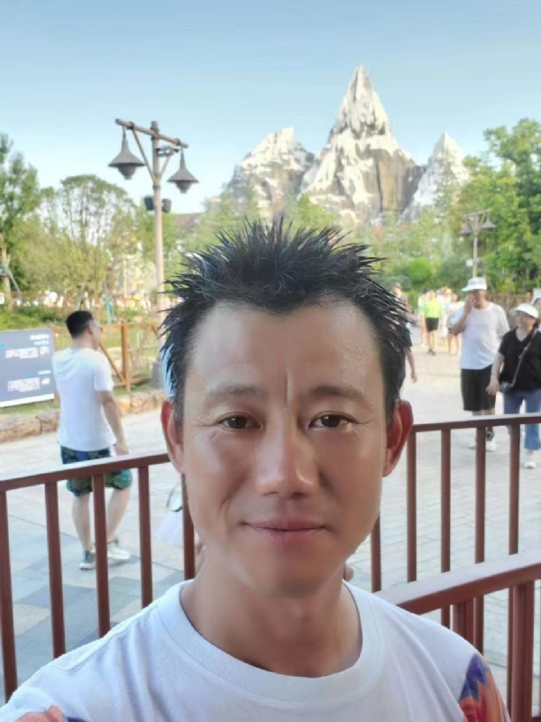 艾氏涂料博的第一张照片--鞍山相亲服务中心