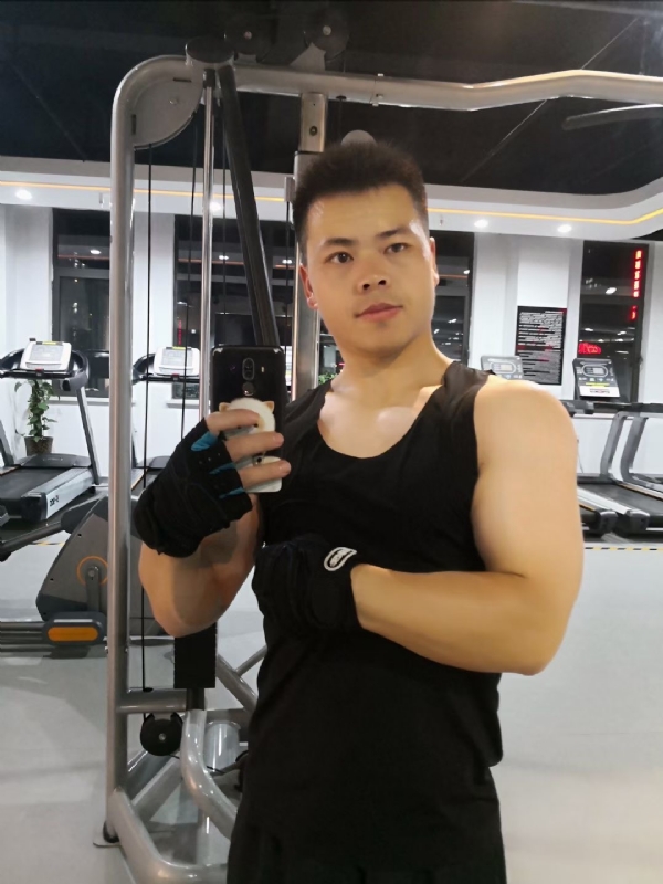 范迪塞尔的第二张照片--鞍山相亲服务中心