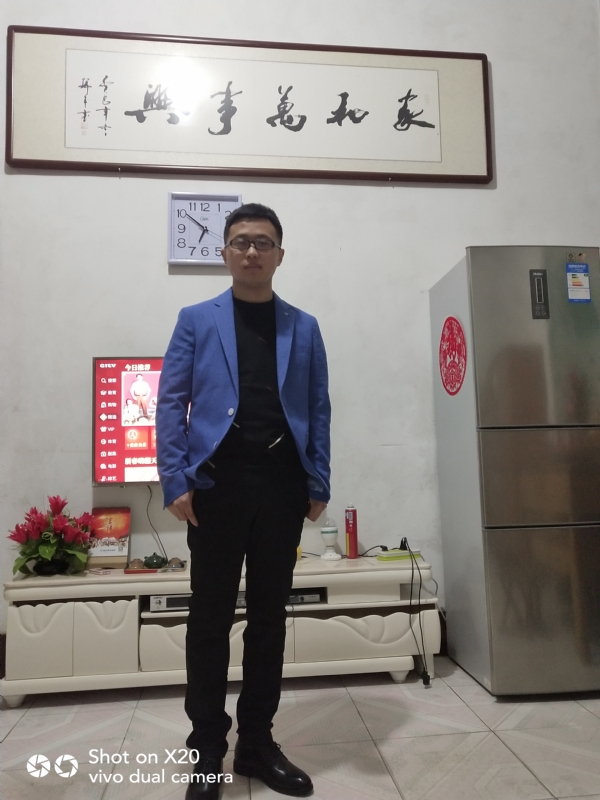 孤独的狼的第一张照片--鞍山相亲服务中心