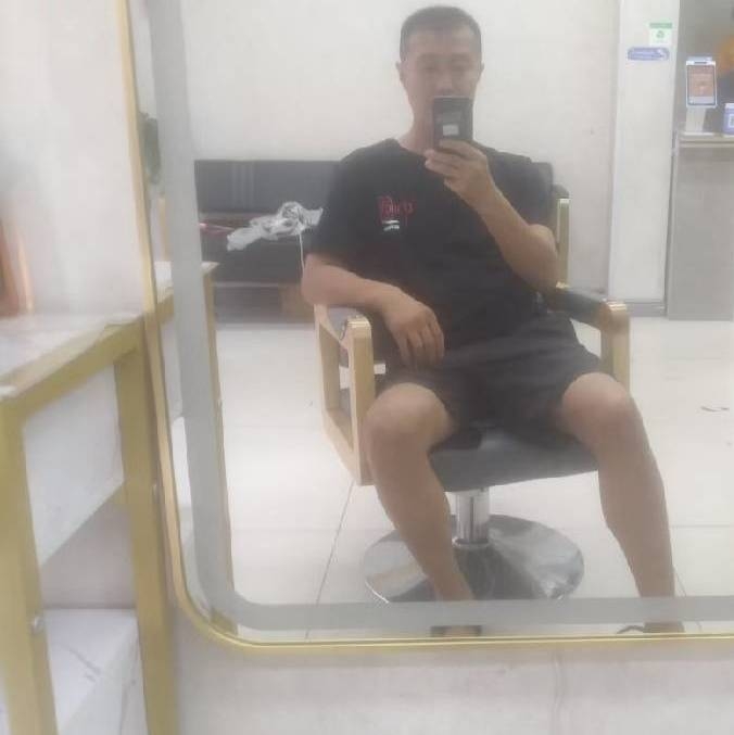 闫杰的第一张照片--鞍山相亲服务中心