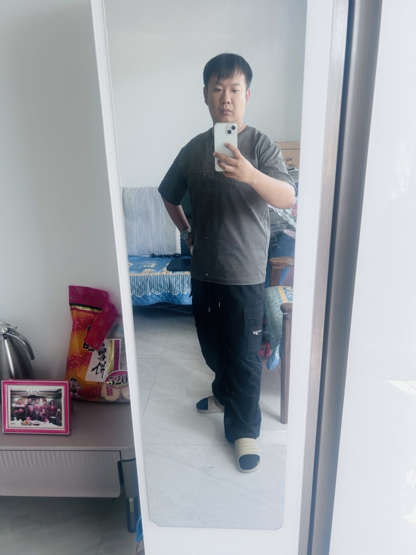 黄先生的第一张照片--鞍山相亲服务中心