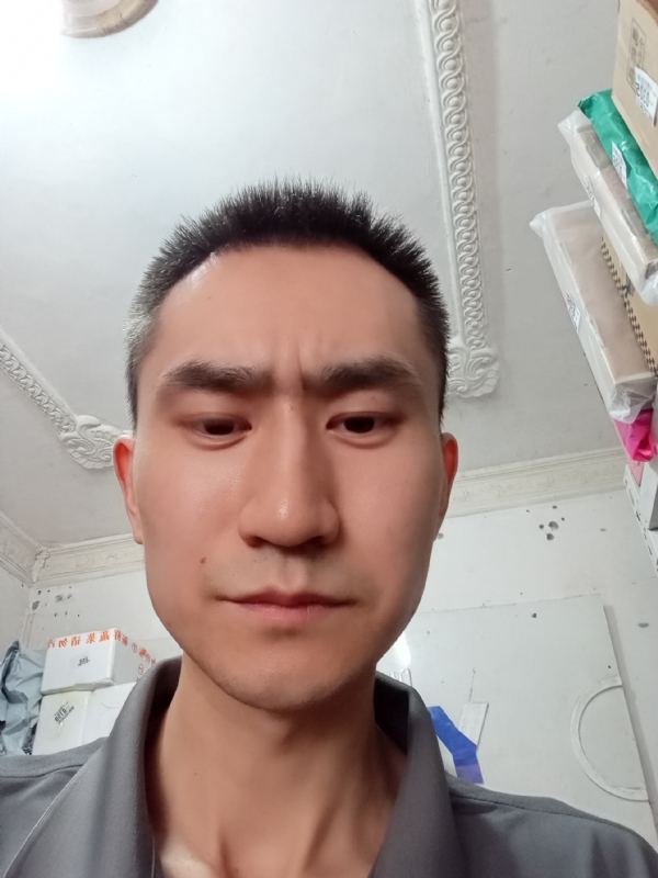 西门吹雪的第二张照片--鞍山相亲服务中心