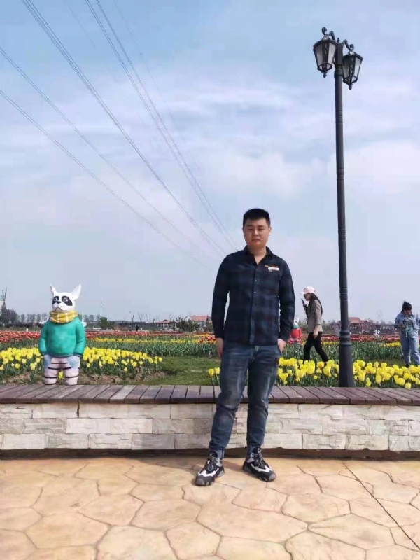 海阔天空的第一张照片--鞍山相亲服务中心