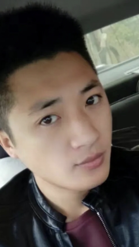 小汤米的第二张照片--鞍山相亲服务中心