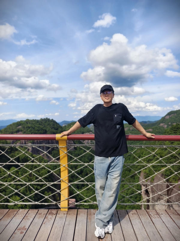 我心飞翔cjb的第一张照片--鞍山相亲服务中心