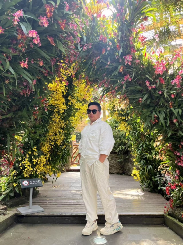 少一点的第一张照片--鞍山相亲服务中心