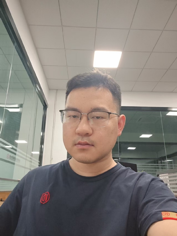 雨落浅响的第一张照片--鞍山相亲服务中心