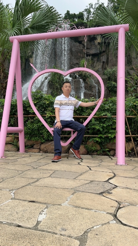 zhaofuwu的第三张照片--鞍山相亲服务中心