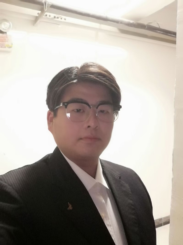 孤独一人的第一张照片--鞍山相亲服务中心