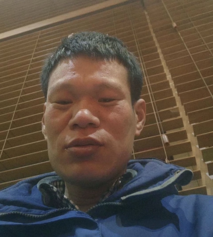 爱你在心口难开的第一张照片--鞍山相亲服务中心