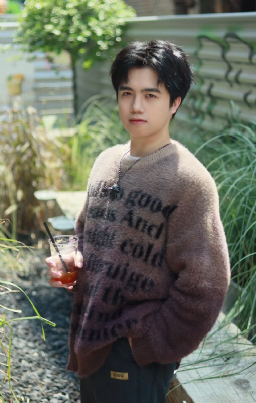 檐下雨的第二张照片--鞍山相亲服务中心