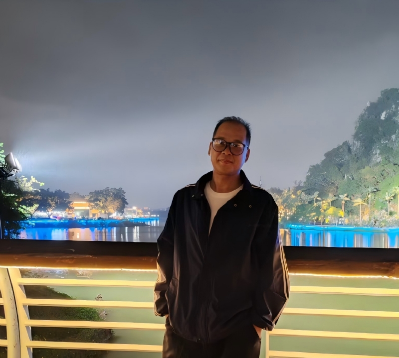 高山流云的第一张照片--鞍山相亲服务中心