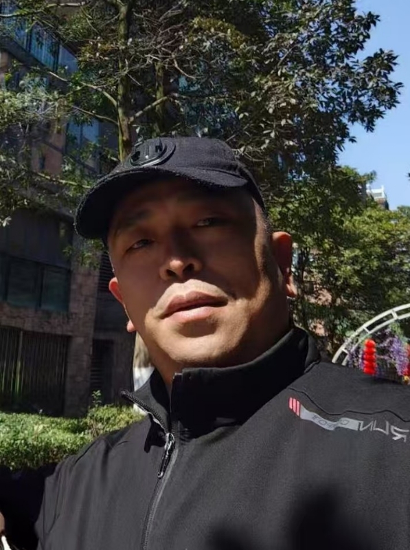 蓝色海洋的第一张照片--鞍山相亲服务中心