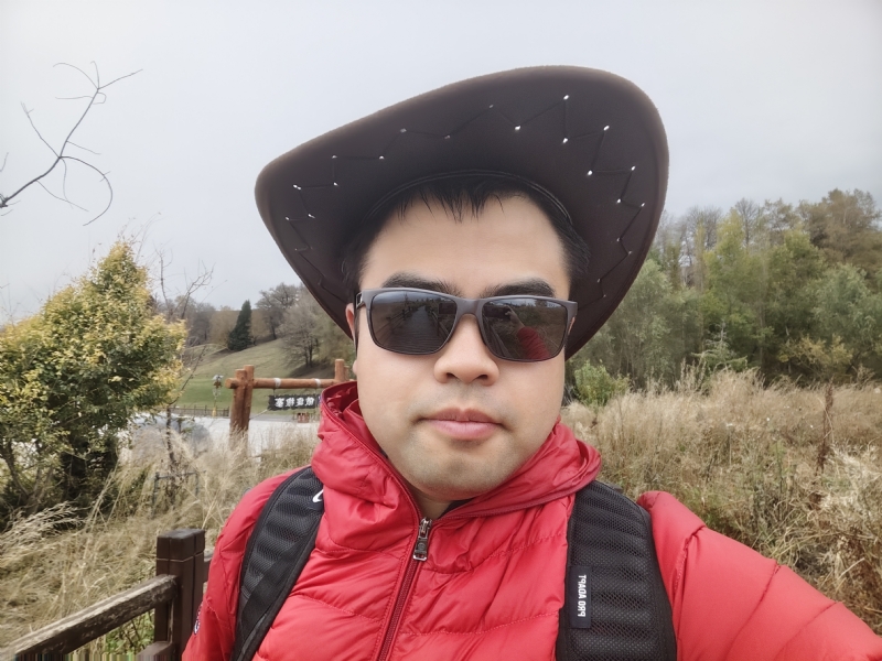 欢乐的笑的第一张照片--鞍山相亲服务中心