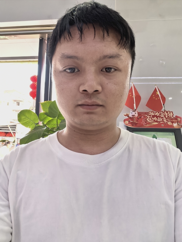 孤单的人生的第一张照片--鞍山相亲服务中心