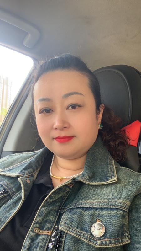 云中的蝶的第一张照片--鞍山相亲服务中心