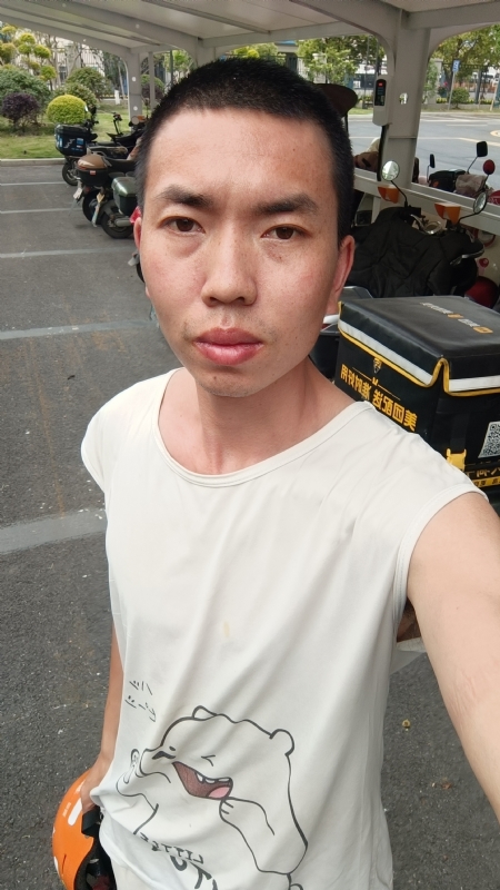 想找个女朋友的第一张照片--鞍山相亲服务中心